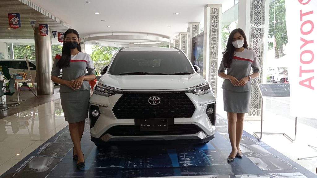 Peluncuran All New Avanza dan All New Veloz di Dealer Toyota Gerimax, Rabu (17/11) (Inside Lombok/Azmah)